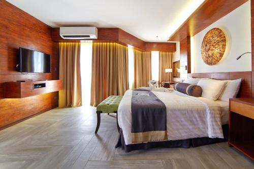 Hotel Cebu White Sands Resort And Spa