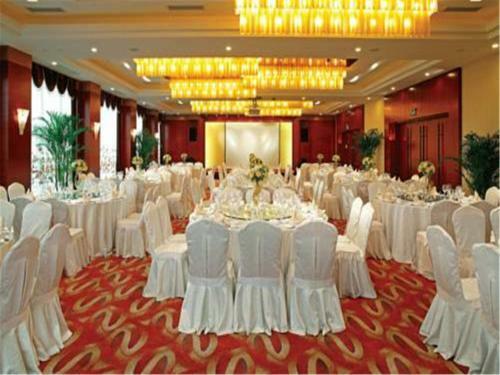 Yuloon Hotel