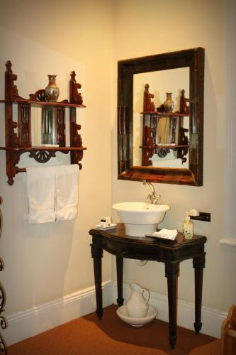 Sir Harveys Bed And Breakfast