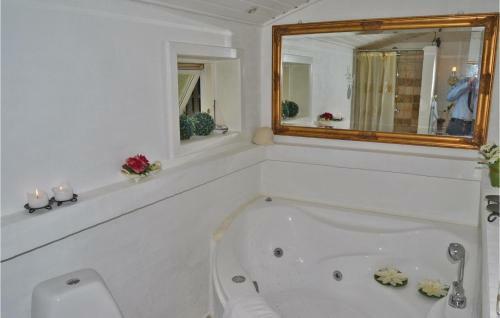 Holiday Home H�gevej Hals VI