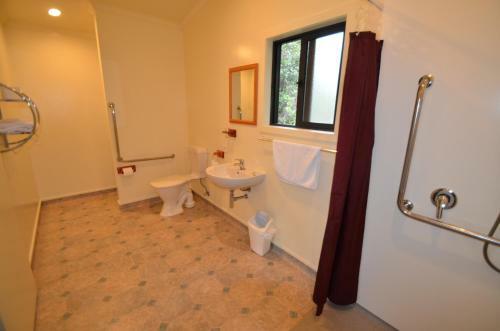 Bay Road Motels