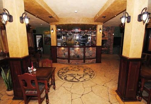 Hostal Elnio Ragas