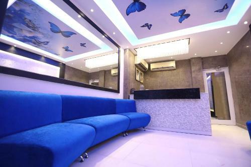 Hotel Shanti Palace West