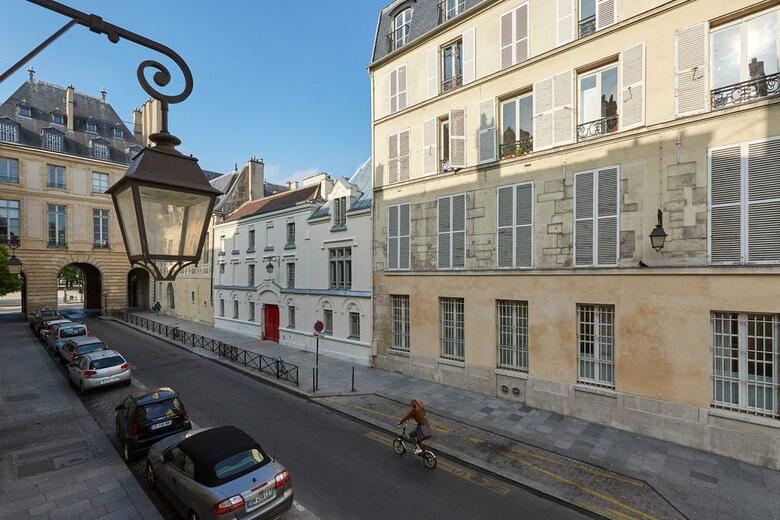 Hotel Pavillon De La Reine