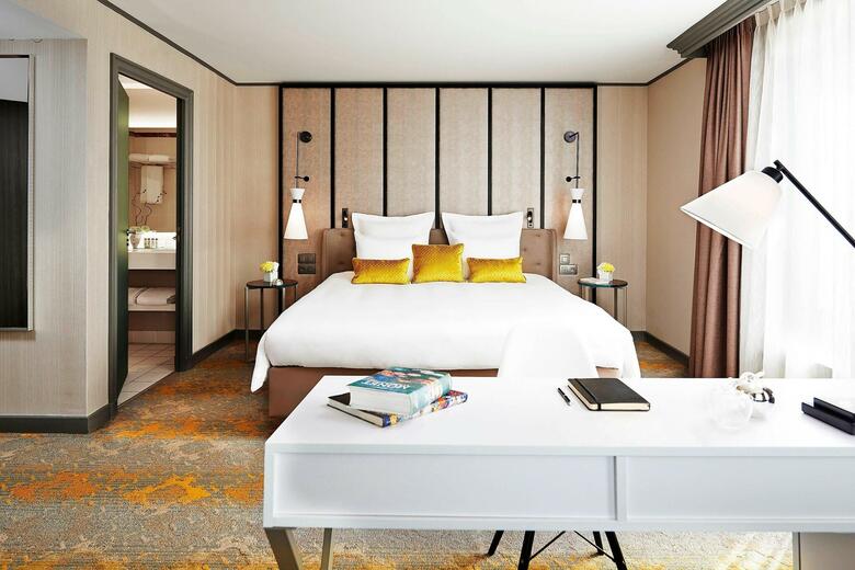 Hotel Renaissance Paris La Defense