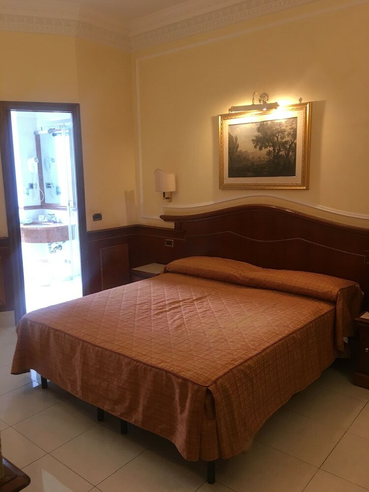 Hotel Hiberia