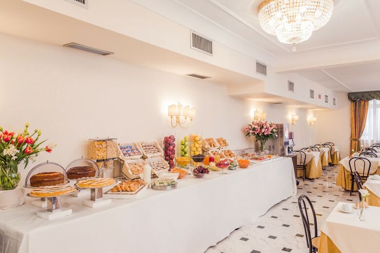 Hotel Lux