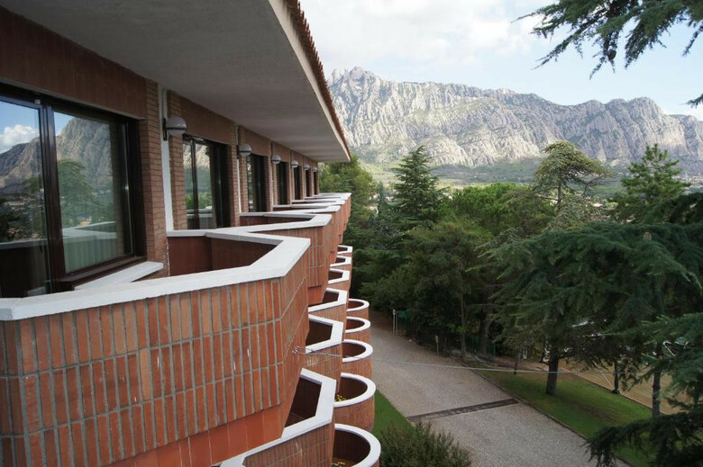 Hotel Checkin Montserrat