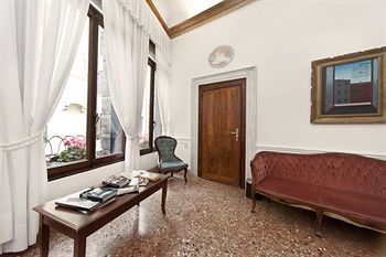 Hotel Alla Fava