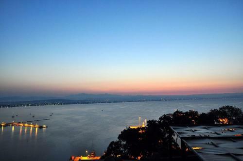 Orizontes View Hotel