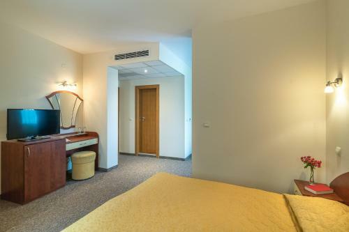 Adamo Hotel