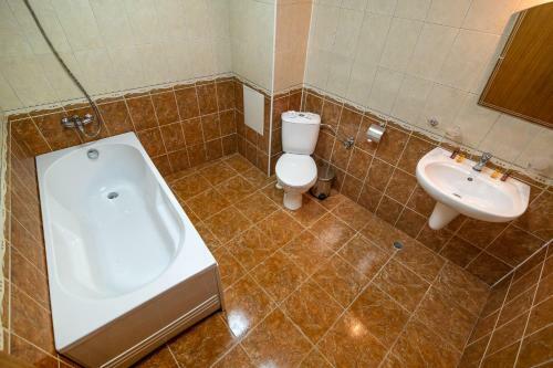 Adamo Hotel