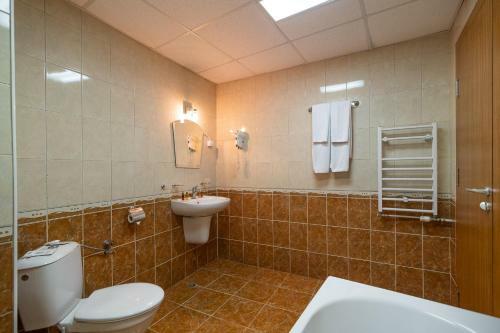 Adamo Hotel