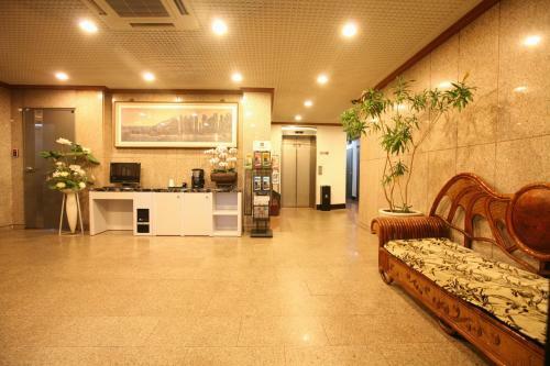 New World Hotel