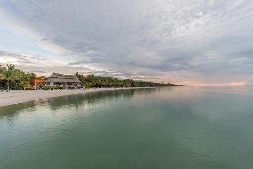 Hotel Aak-bal All Suite Resort