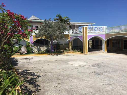 Cariblue Hotel & Scuba Resort