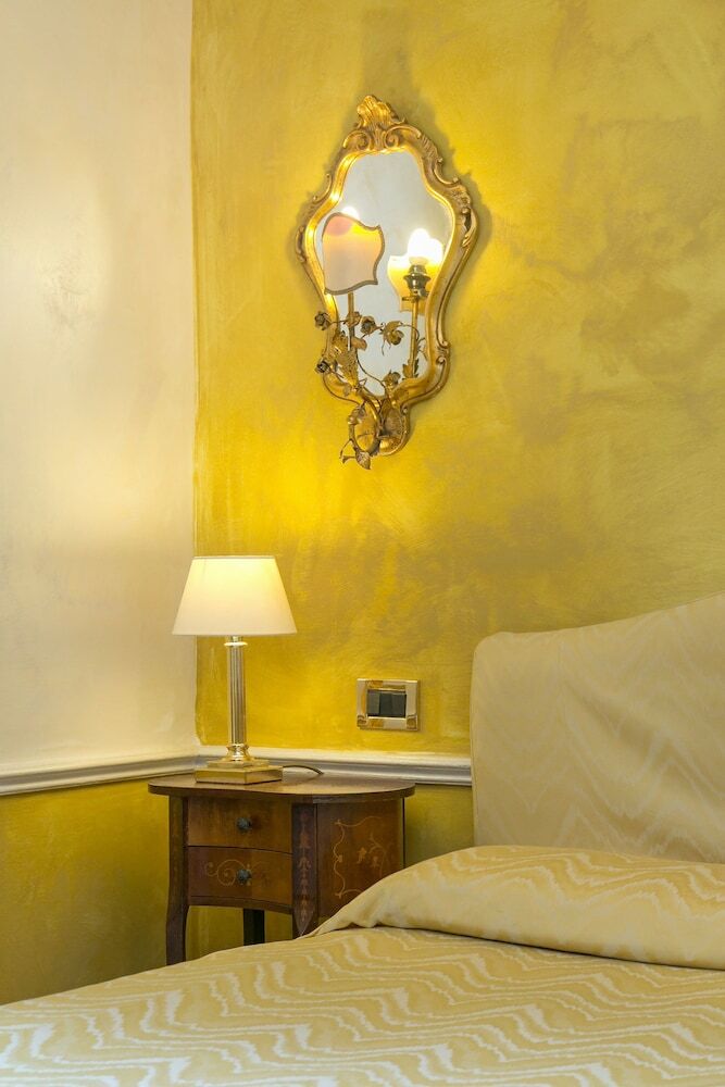 Hotel Pantalon