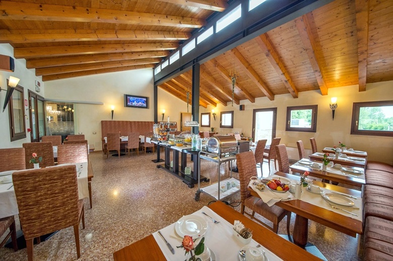 Venice Resort Hotel