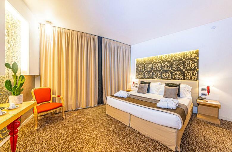Hotel Antony Palace