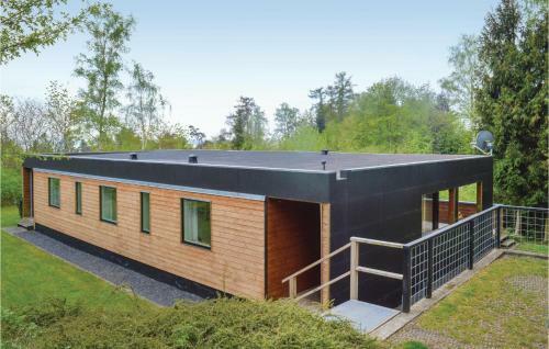 Holiday Home Munkebakken