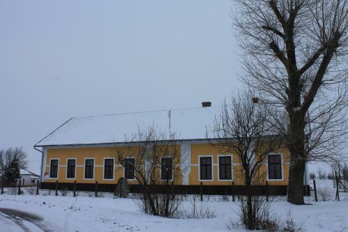 Hostal Peregi Vend�gh�z