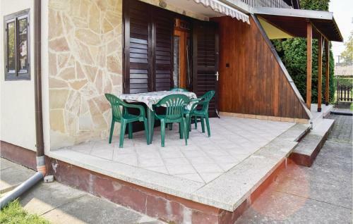 Holiday Home Almos U.-balatonber�ny