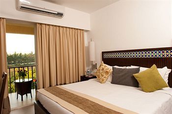 Hotel Royal Orchid Beach Resort & Spa, Goa