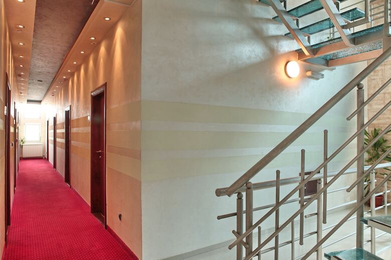Hotel Happy Star Club
