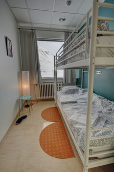 S�ma Hostel