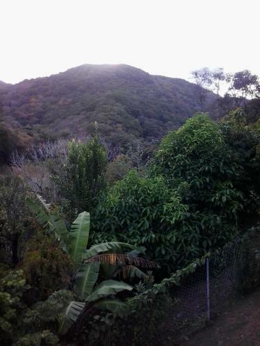 Hostal Top Ranking Hill View Guesthouse