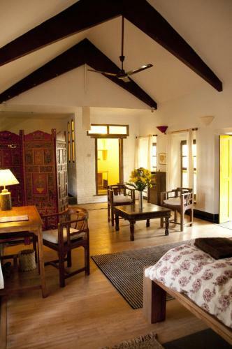 Hotel 3 Rooms By The Paulines