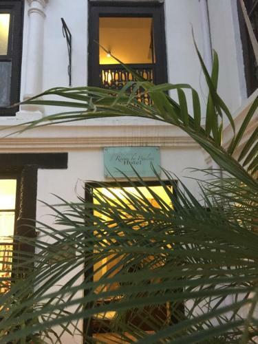 Hotel 3 Rooms By The Paulines