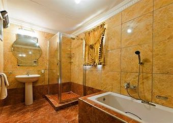 Hostal Golden Gate Guest House