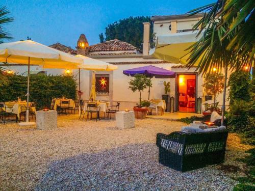 Hotel The Olive Inn