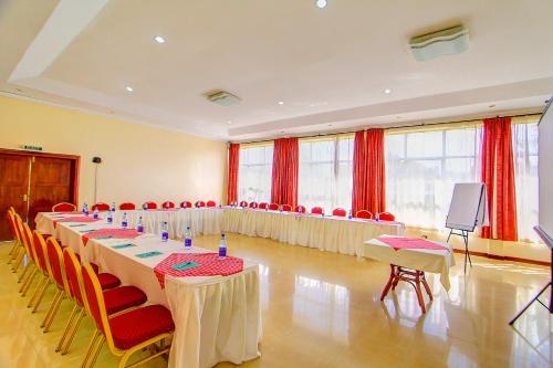 Hotel Poa Place Resort
