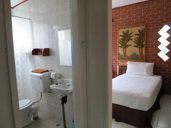Hotel Mile 36 Lodge