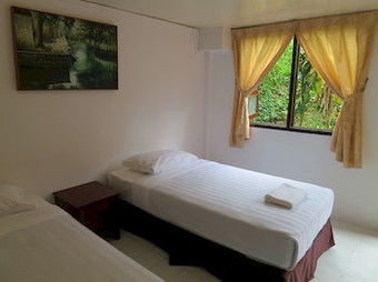 Hotel Mile 36 Lodge