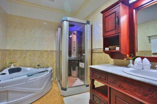 Hotel Centauria Hill Resort