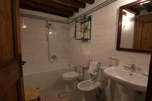 Hostal Agriturismo La Cascinetta