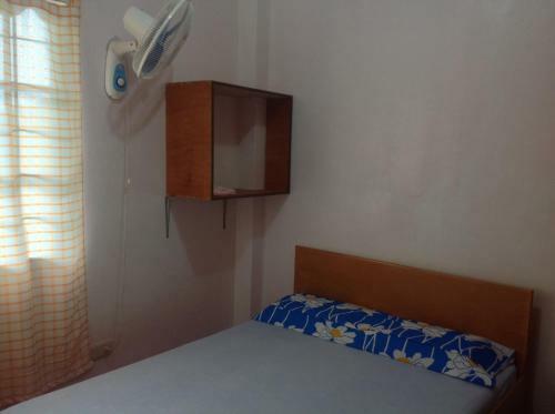 Hostal D Alegre Travellers Inn