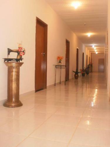 Hostal Suites Cai�ara