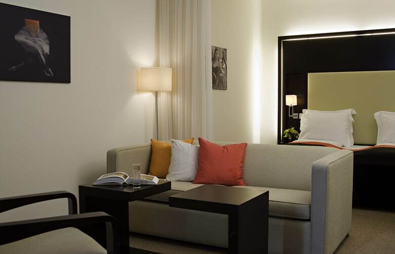 Hotel The Levante Parliament