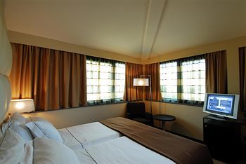 Cosmopolitan Concept Hotel