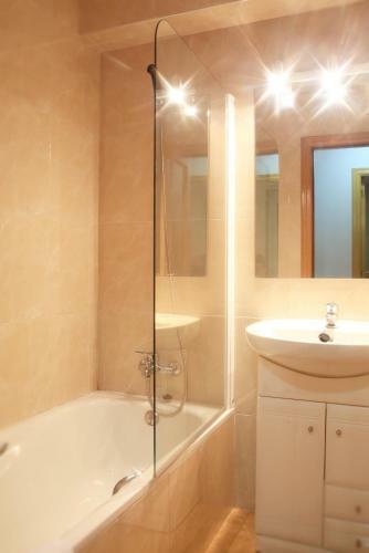 Apartaments Turistics Sant Roma