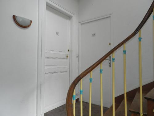 Apartment Grimaux.3