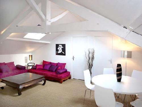 Apartment Grimaux.3