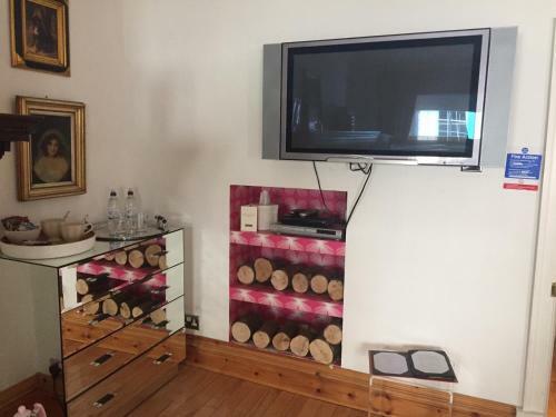Hostal Sallyport Guest House