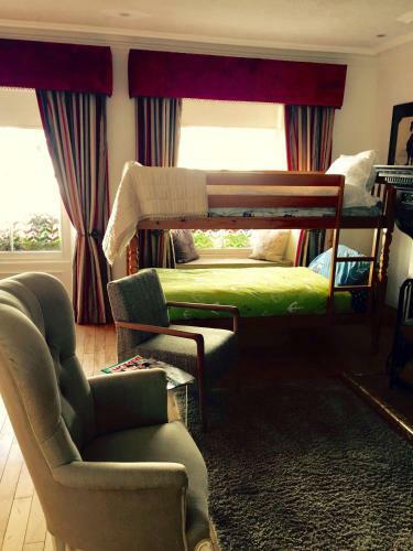 Hostal Sallyport Guest House