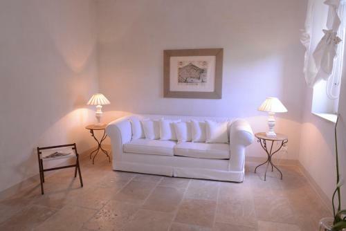 Hostal Castello Camemi