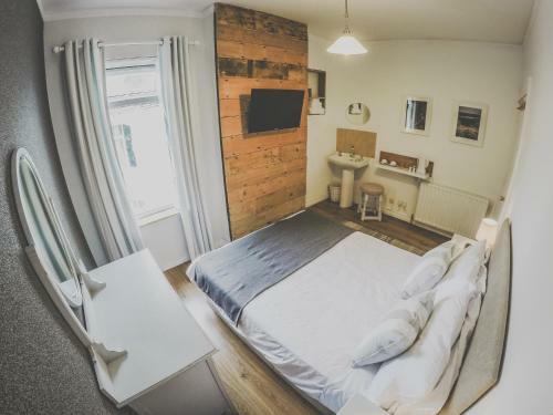 Bed & Breakfast Antique House
